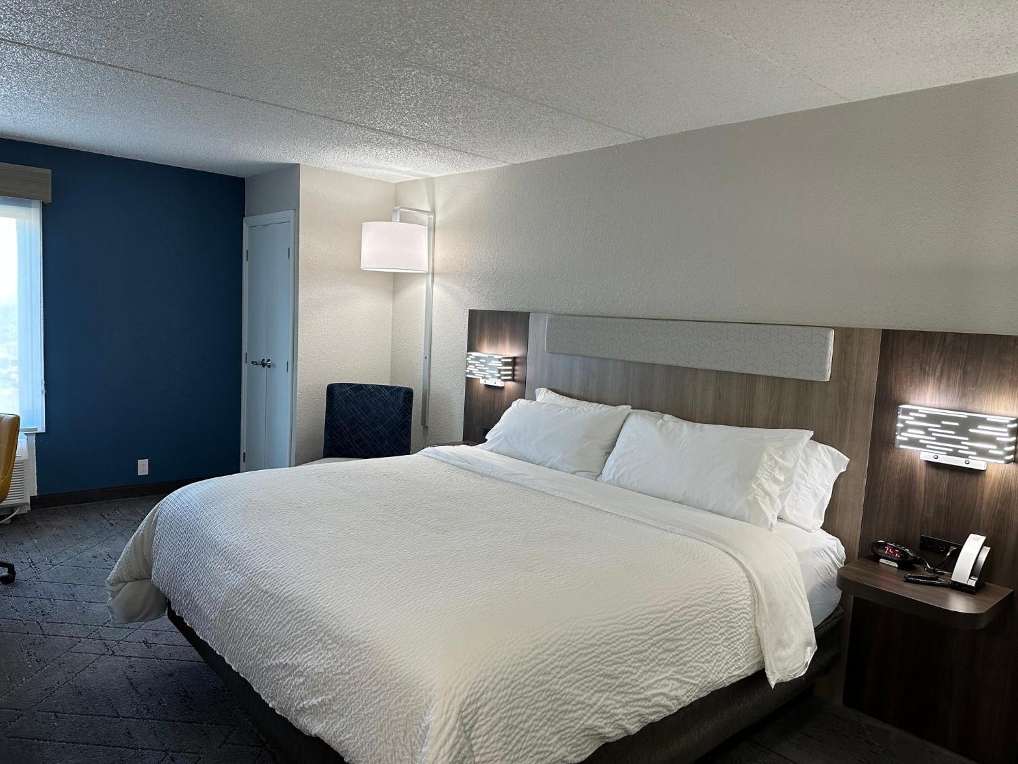 Holiday Inn Express & Suites Eden Prairie - Minneapolis By Ihg Exterior photo