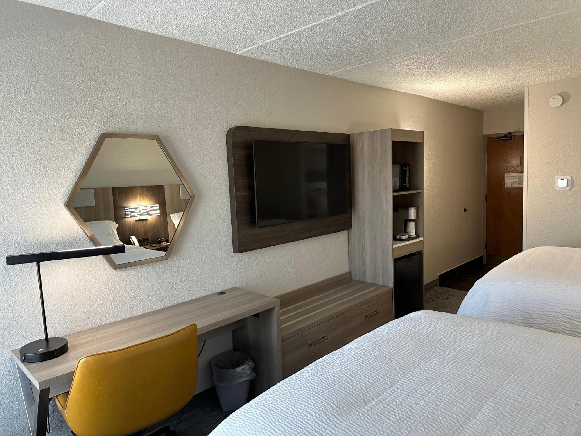 Holiday Inn Express & Suites Eden Prairie - Minneapolis By Ihg Exterior photo